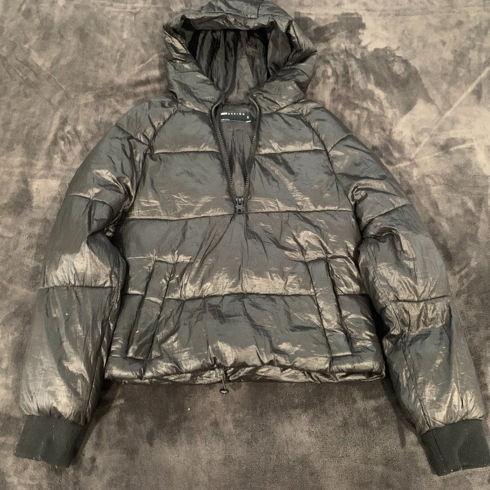 Black Pullover Puffer Jacket